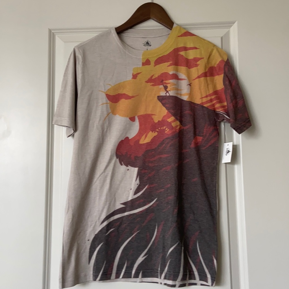 Brand new lion king tshirt